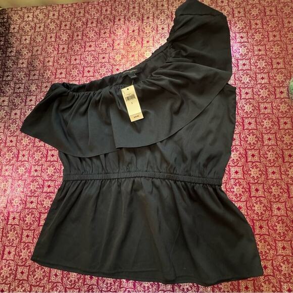 Banana Republic Small Off shoulder Ruffled Top - Picture 13 of 14
